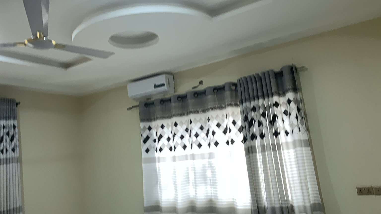 Furnished 6-Bedroom Storey House for Rent in Tanoagya