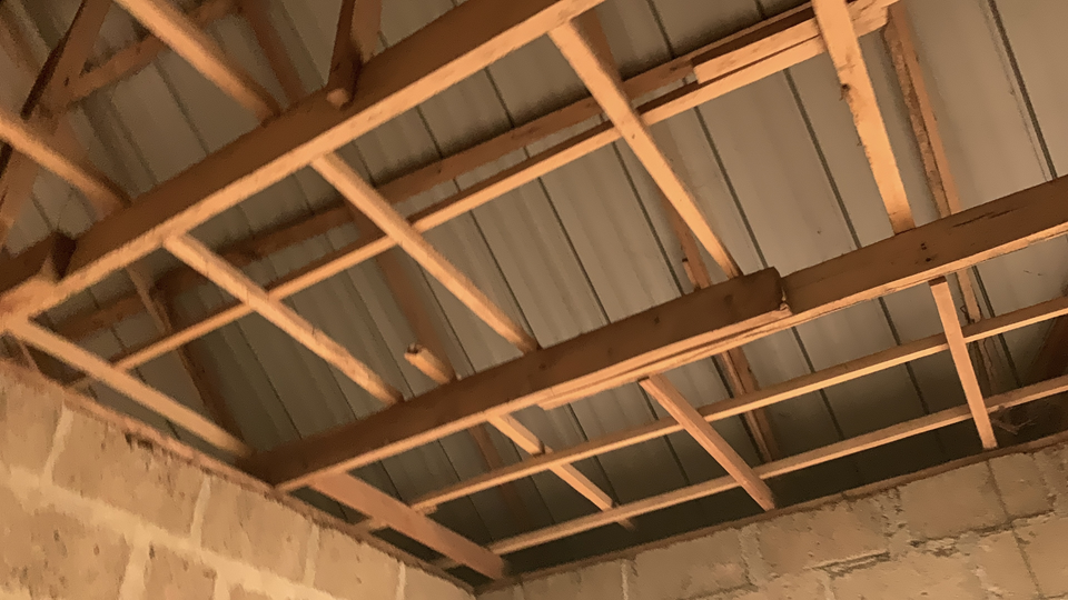 Uncompleted 5-Chamber & Hall Self-Contained Apartments