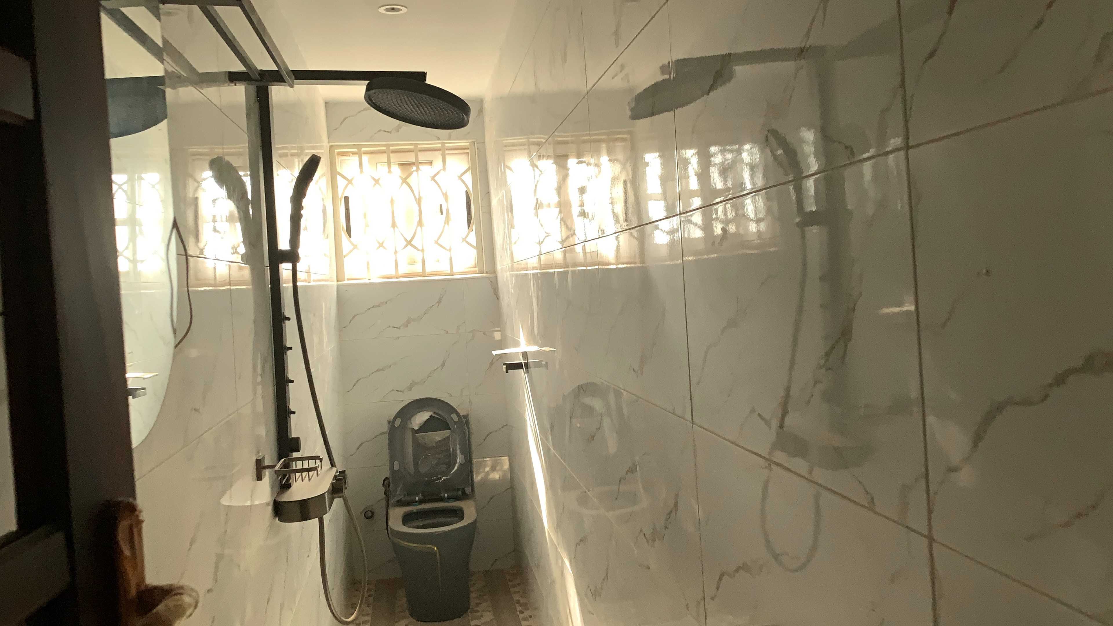 Fully Furnished 2-Bedroom Apartment with Modern Kitchen & En-Suite Rooms